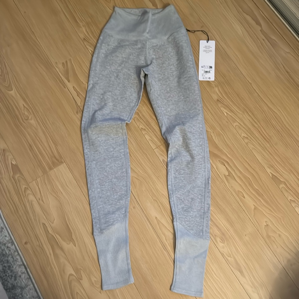 ALO Yoga Gray Leggings
